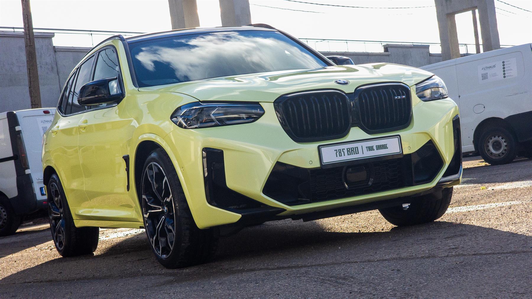 BMW X1 media 2