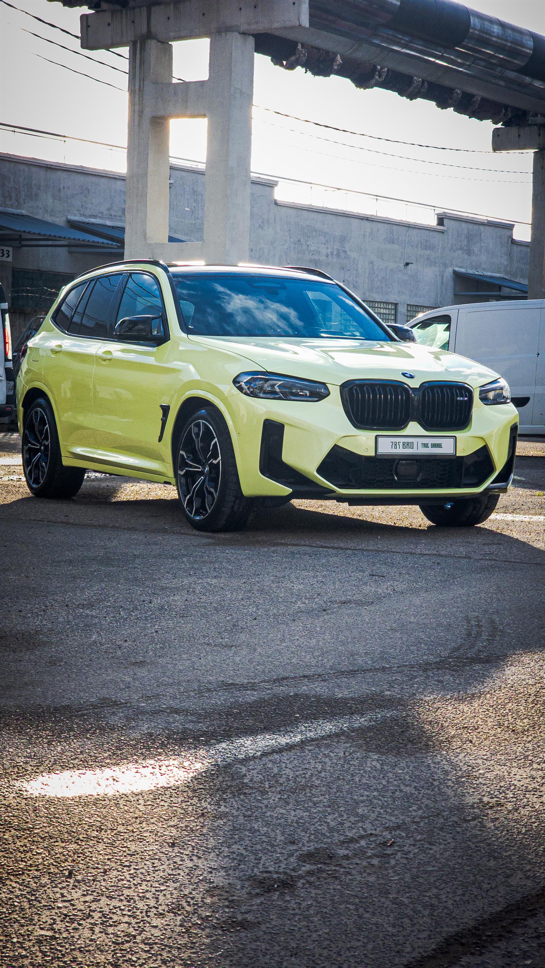 BMW X1 media 9